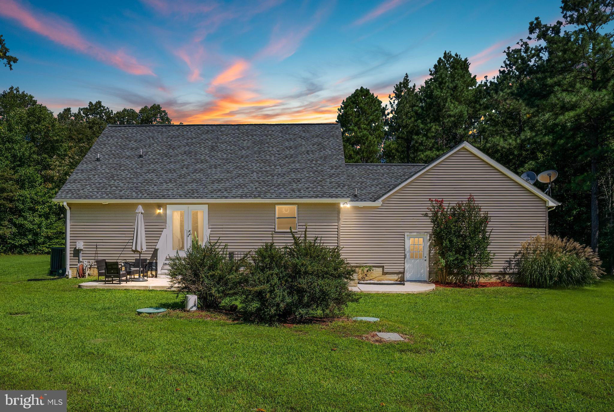 6116 Hickory Ridge Road Spotsylvania, VA 22551 - Photo 2 of 32