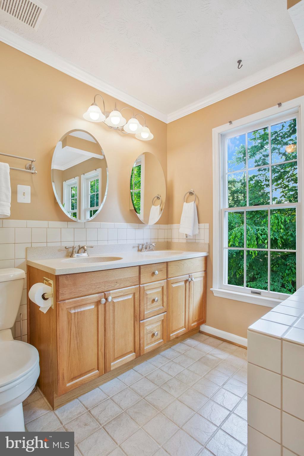 1677 Wickham Way Crofton, MD 21114 - Photo 25 of 54