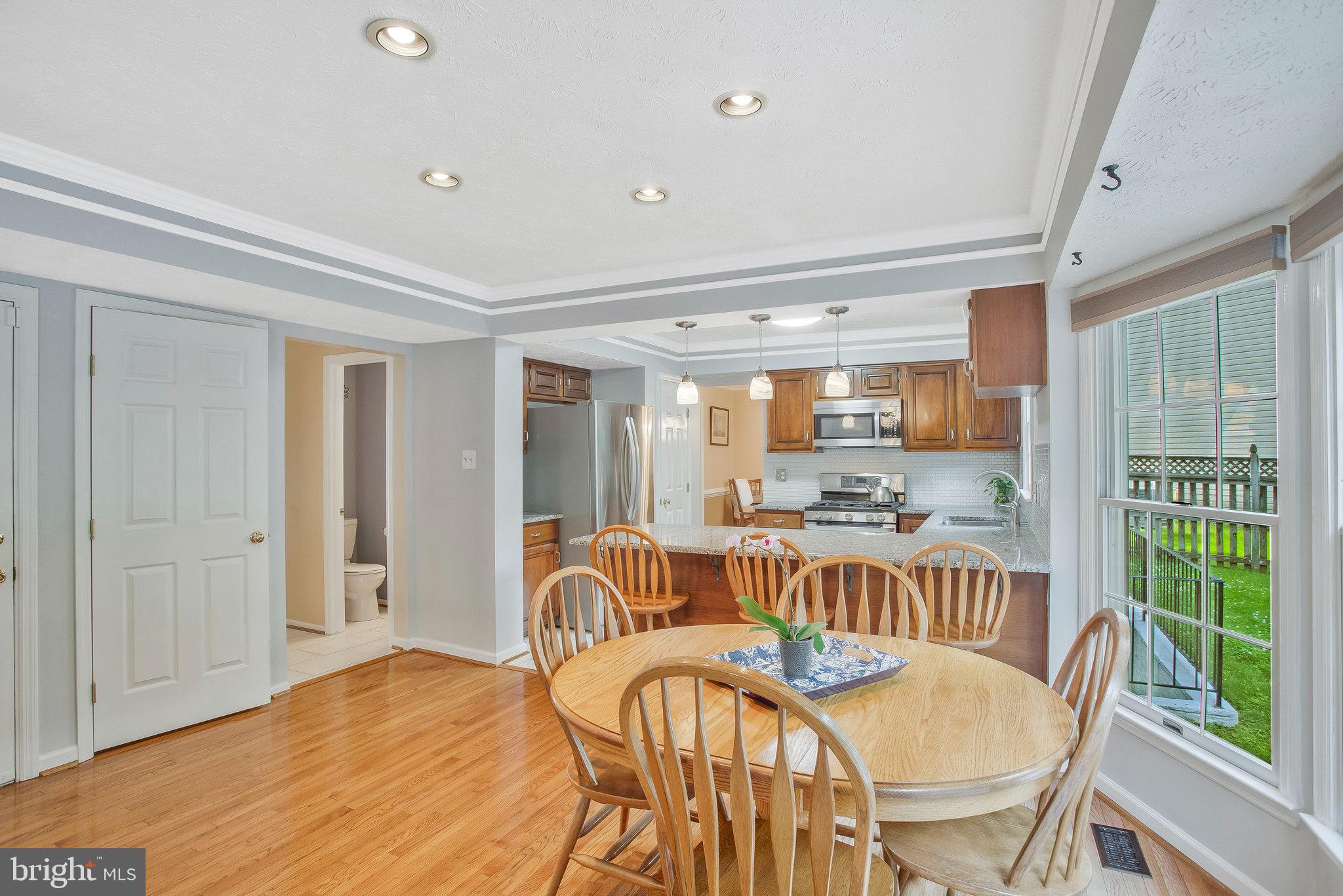 1677 Wickham Way Crofton, MD 21114 - Photo 7 of 54