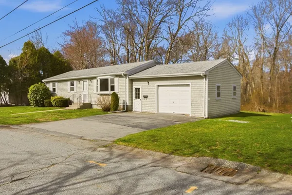 $420,000 | 53 Butternut Road, Somerset, MA 02726