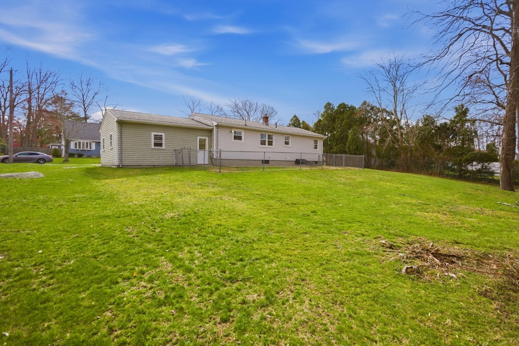 53 Butternut Road Somerset, MA 02726 - Photo 28 of 41