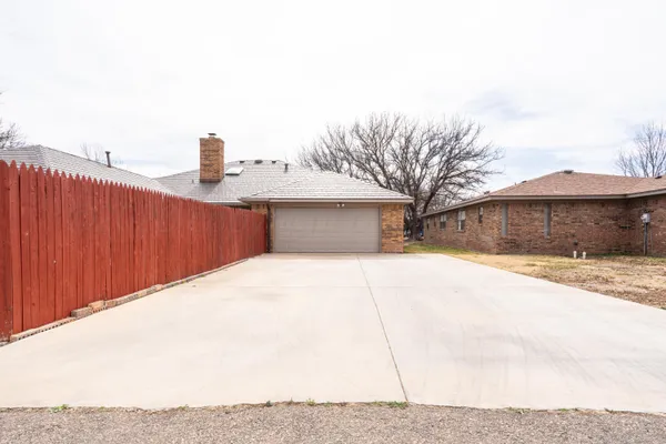 $398,500 | 6810 Montague Drive, Amarillo, TX 79109