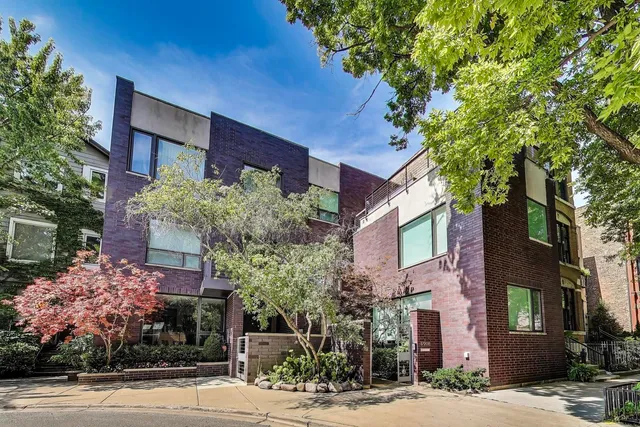 $2,750,000 | 1720 North Cleveland Avenue, Chicago, IL 60614