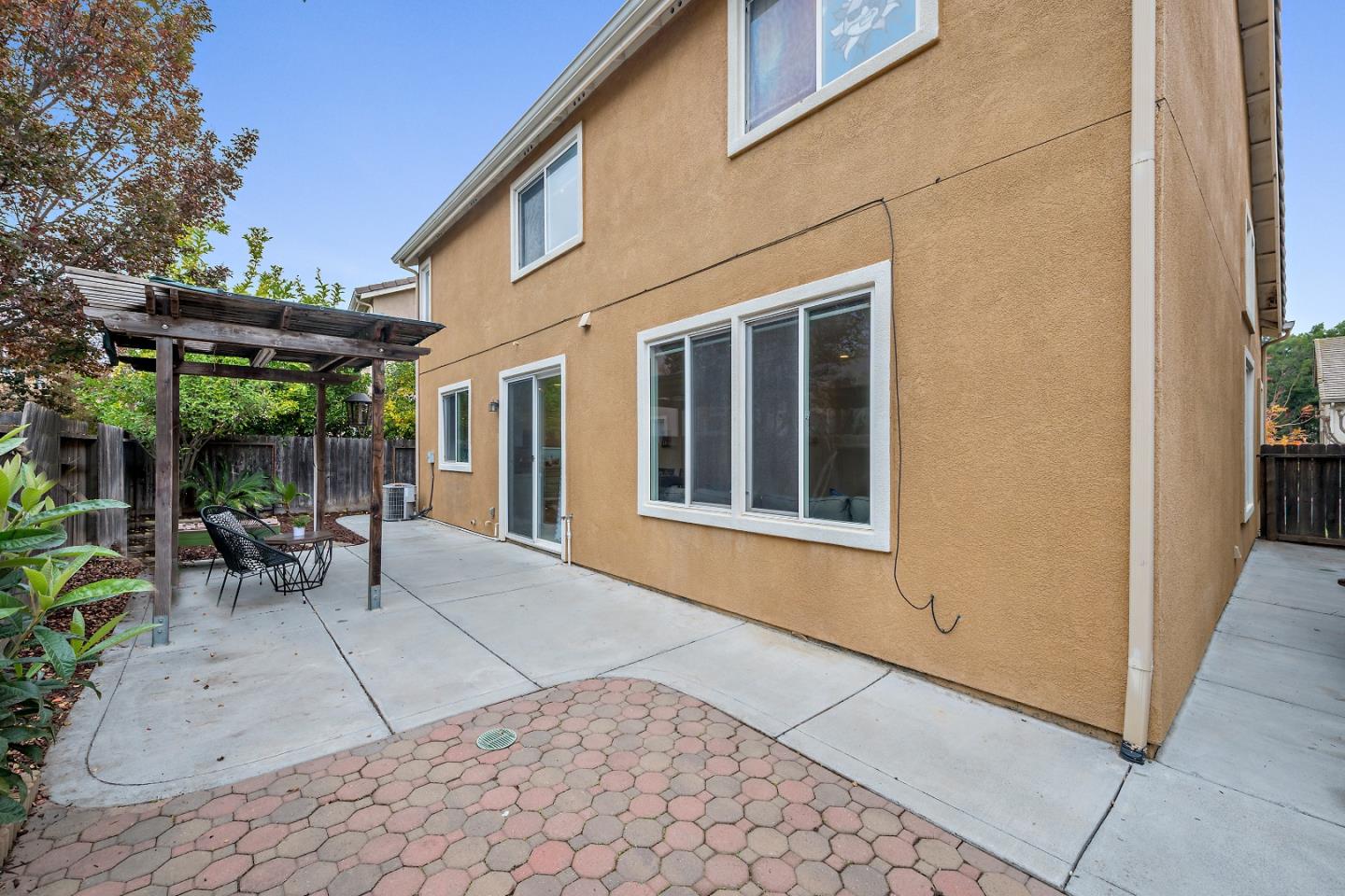 8931 Del Rio Circle Gilroy, CA 95020 - Photo 18 of 18 a view of sitting area in front of house