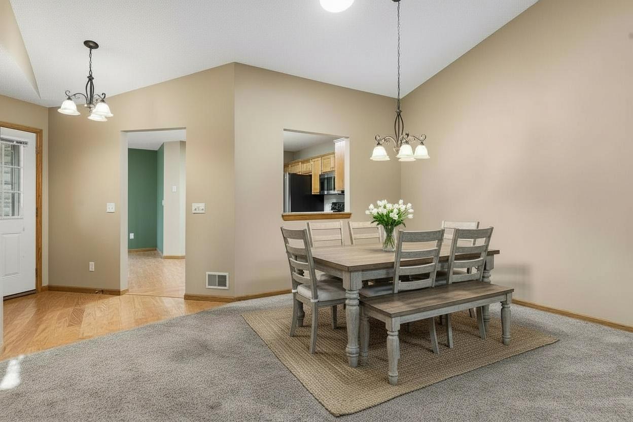 7658 Newbury Road St. Paul, MN 55125 - Photo 7 of 44 Gallery Image 7