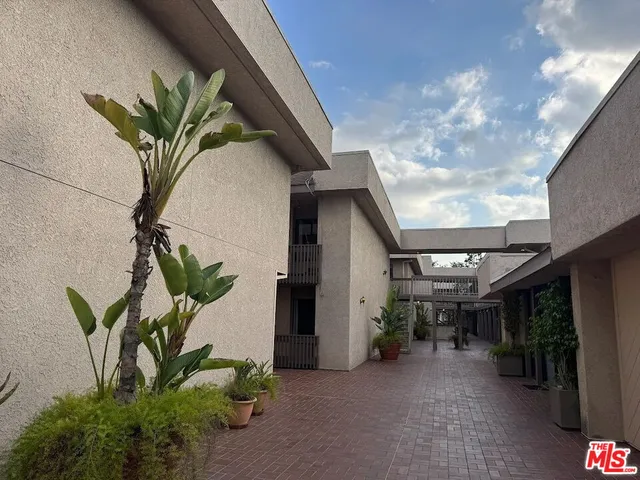 a view of a house with a plants