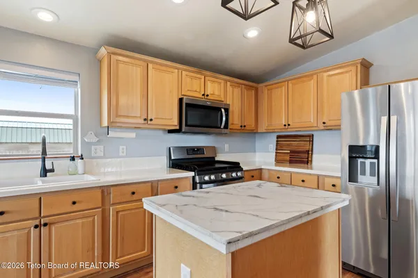 $395,000 | 2 Cheyenne Trail, Pinedale, WY 82941