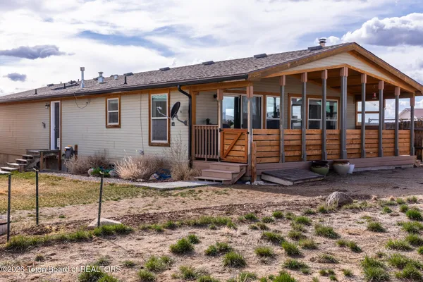 $395,000 | 2 Cheyenne Trail, Pinedale, WY 82941