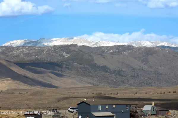 $395,000 | 2 Cheyenne Trail, Pinedale, WY 82941