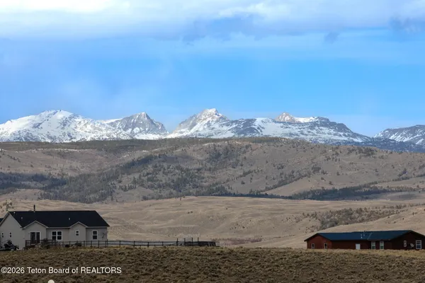 $395,000 | 2 Cheyenne Trail, Pinedale, WY 82941