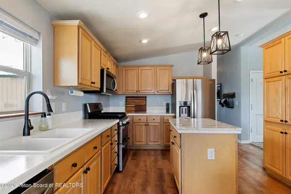 $395,000 | 2 Cheyenne Trail, Pinedale, WY 82941