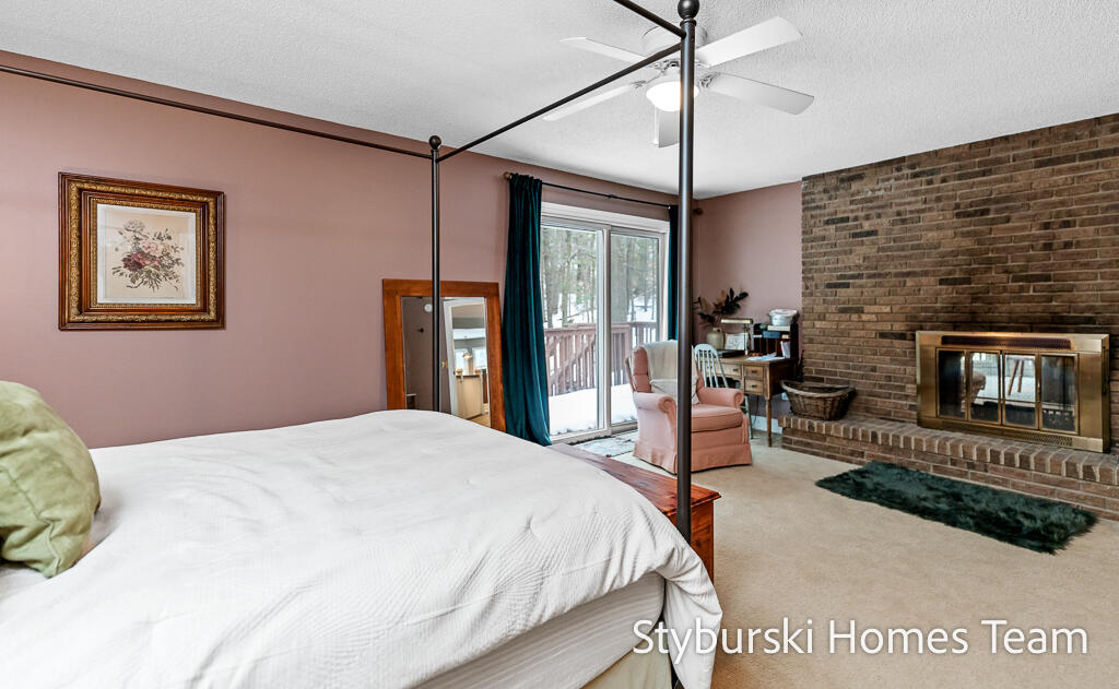 18099 North Fruitport Road Spring Lake, MI 49456 - Photo 23 of 47 18099N.FruitportRd-26LoRes