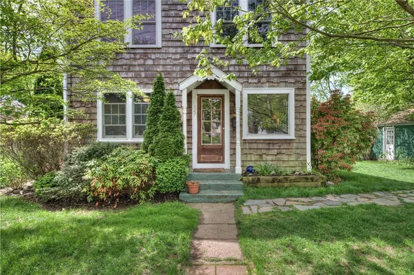$3,700 | 127 Foote Street, Barrington, RI 02806