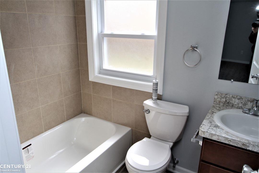 83 Rathbone Street, Unit 24 DON STREET Mount Clemens, MI 48043 - Photo 7 of 29 Gallery Image 7