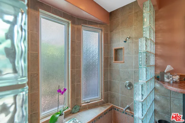 $1,695,000 | 1003 South Los Robles Avenue, Pasadena, CA 91106