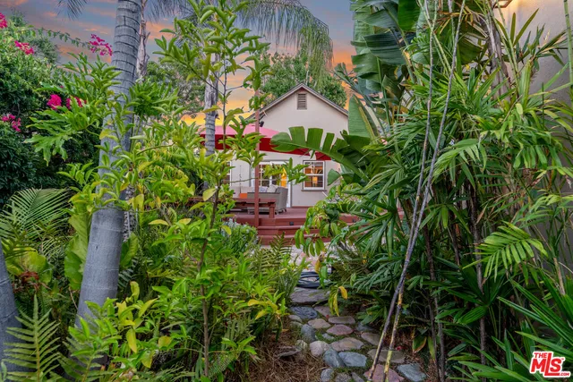 $1,695,000 | 1003 South Los Robles Avenue, Pasadena, CA 91106