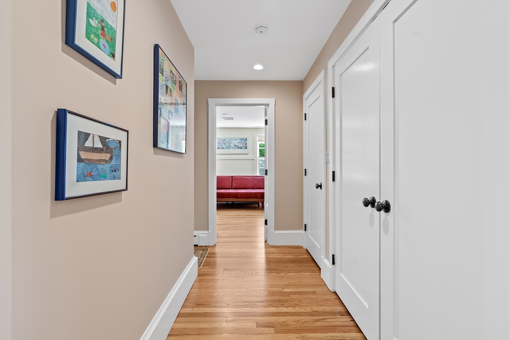 42 Temple Road Wellesley, MA 02482 - Photo 12 of 40