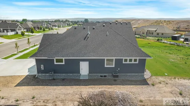 $770,000 | 5715 Long Cove Drive, Idaho Falls, ID 83404