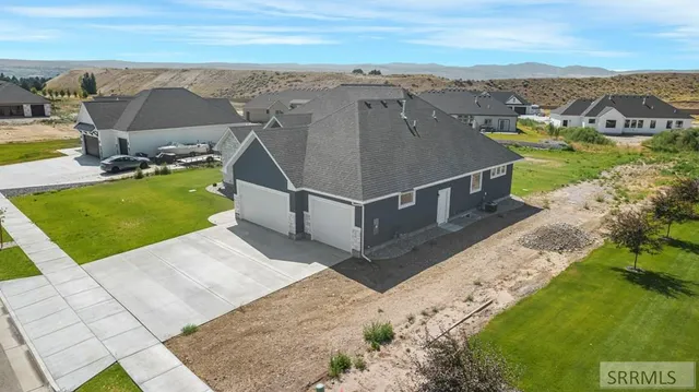 $770,000 | 5715 Long Cove Drive, Idaho Falls, ID 83404