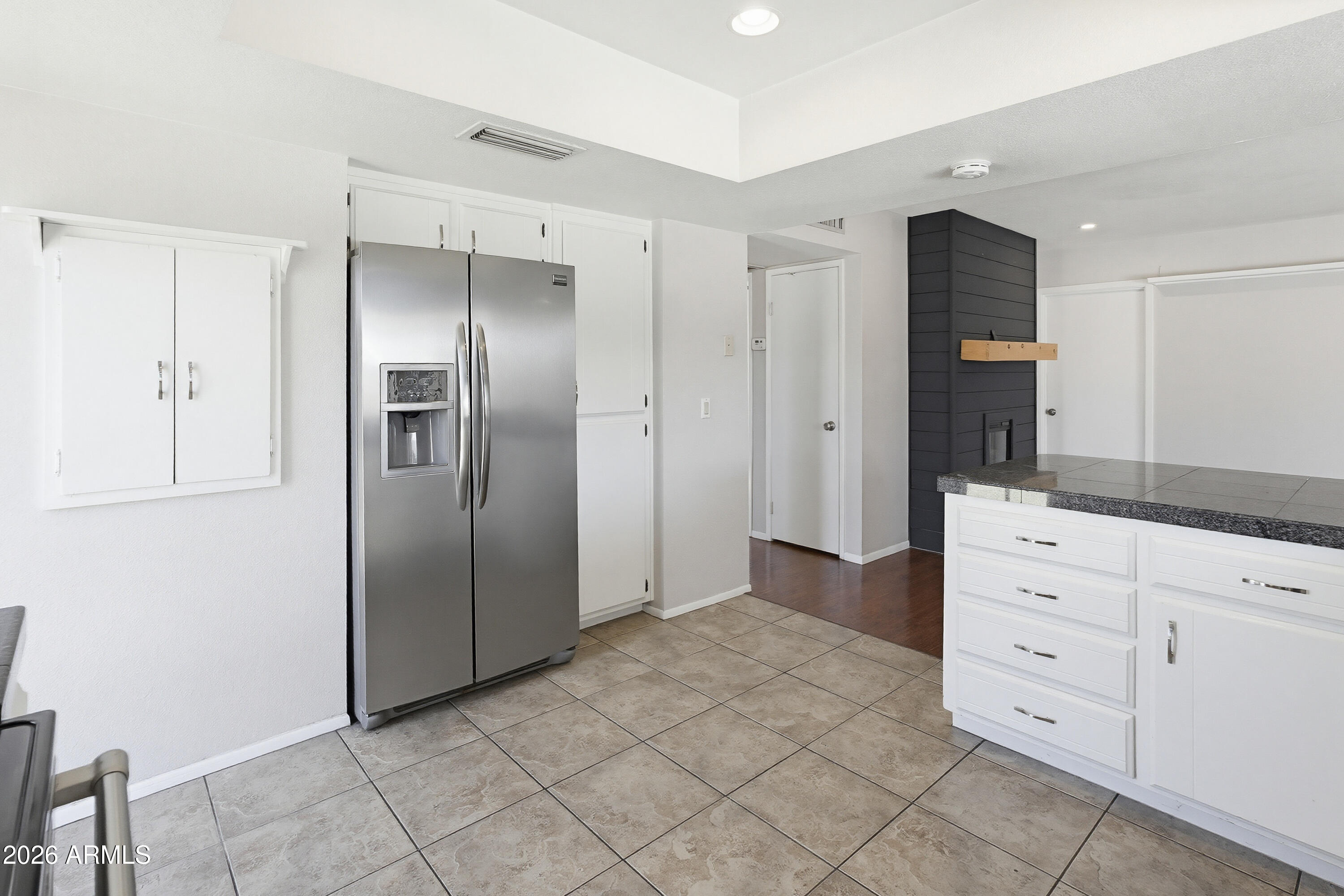 4844 West Royal Palm Road Glendale, AZ 85302 - Photo 12 of 54