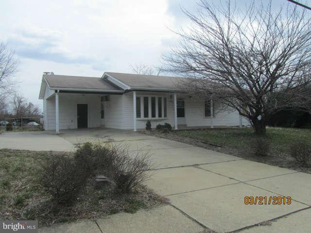 9102 Oxon Hill Road Fort Washington, MD 20744 - Photo 1 of 14 Exterior (Front)