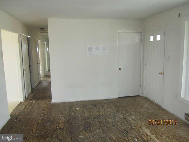 9102 Oxon Hill Road Fort Washington, MD 20744 - Photo 3 of 14 Interior (General)
