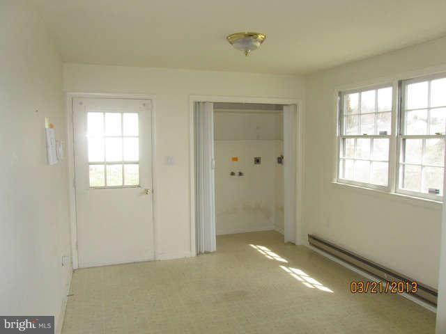 9102 Oxon Hill Road Fort Washington, MD 20744 - Photo 5 of 14 Interior (General)