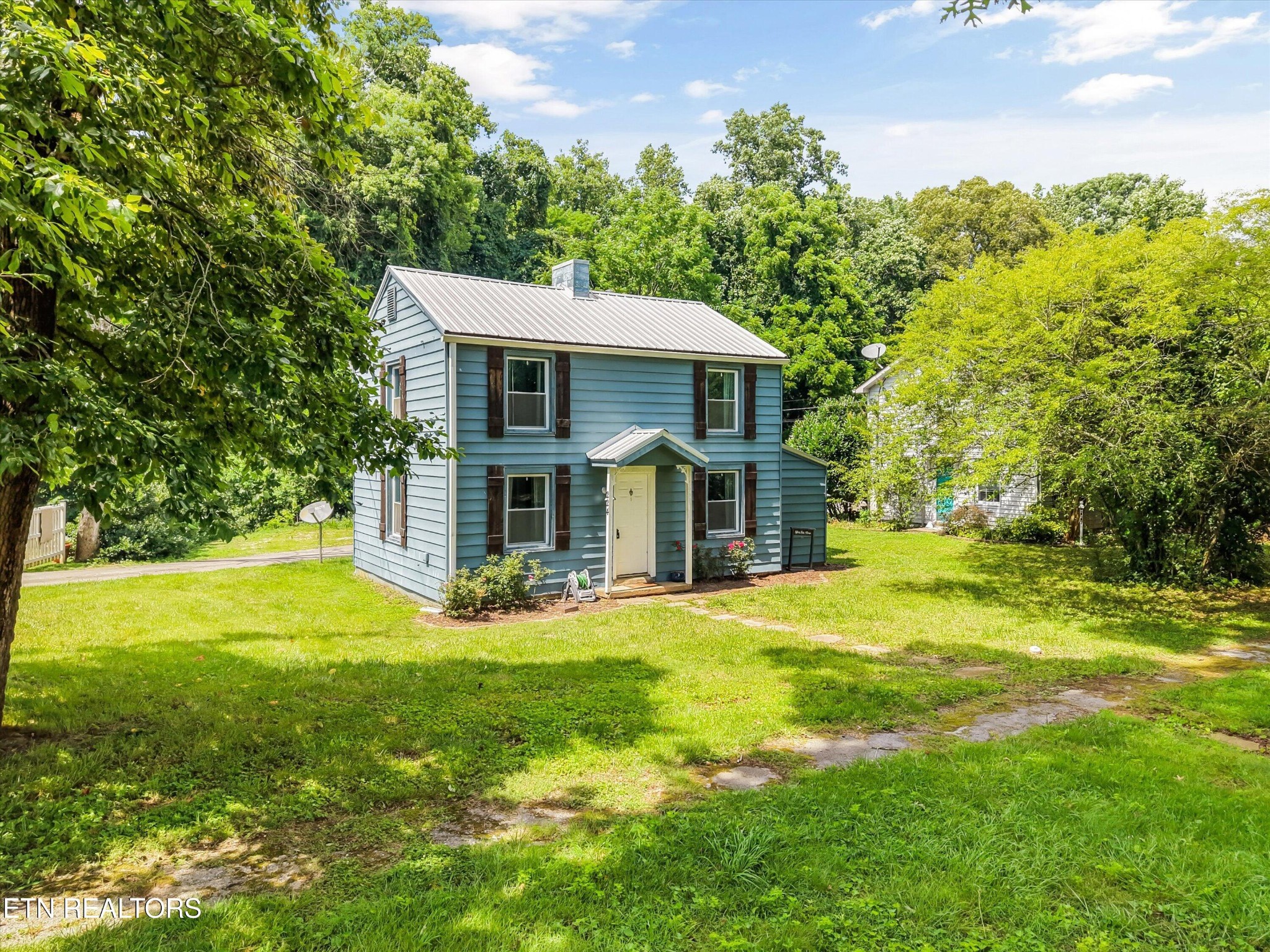 224 Oak Road Norris, TN 37828 - Photo 1 of 35