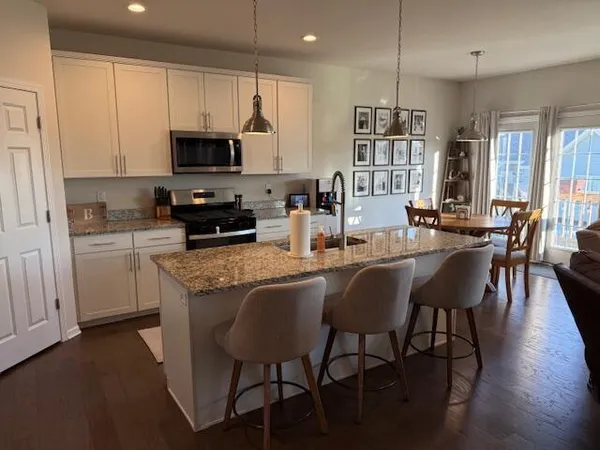 $3,000 | 1620 Monte Vista Dr Lake, Lake Geneva, WI 53147