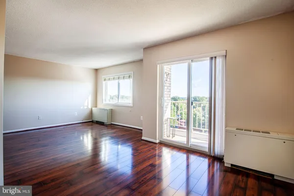 $1,700 | 1121 University Boulevard West, Unit 1002, Silver Spring, MD 20902