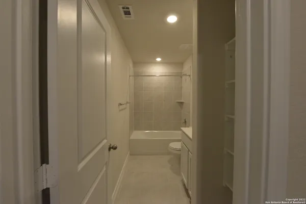 $2,200 | 5530 Chase, San Antonio, TX 78266