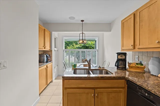 $1,295,000 | 327 Topnotch Drive, Unit 327B, Stowe, VT 05672