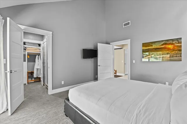 $1,295,000 | 327 Topnotch Drive, Unit 327B, Stowe, VT 05672