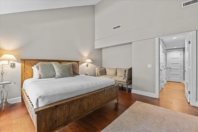 $1,295,000 | 327 Topnotch Drive, Unit 327B, Stowe, VT 05672