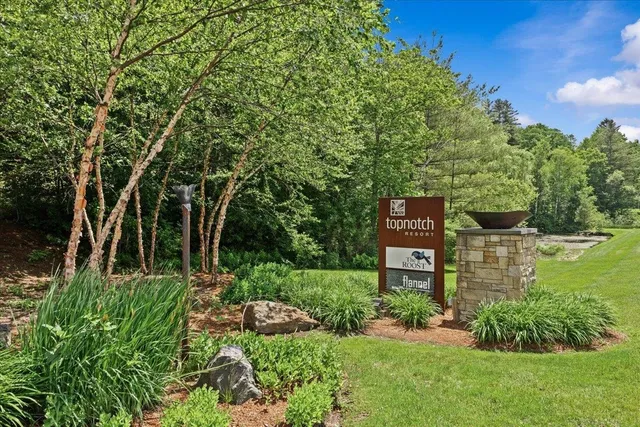 $1,295,000 | 327 Topnotch Drive, Unit 327B, Stowe, VT 05672