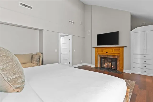 $1,295,000 | 327 Topnotch Drive, Unit 327B, Stowe, VT 05672