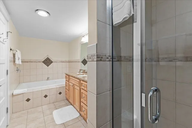 $1,295,000 | 327 Topnotch Drive, Unit 327B, Stowe, VT 05672