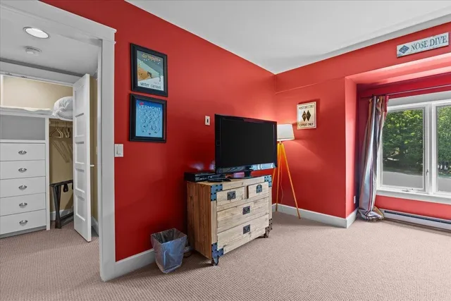 $1,295,000 | 327 Topnotch Drive, Unit 327B, Stowe, VT 05672