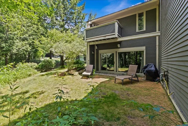 $1,295,000 | 327 Topnotch Drive, Unit 327B, Stowe, VT 05672