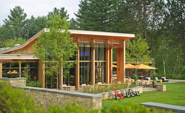 $1,295,000 | 327 Topnotch Drive, Unit 327B, Stowe, VT 05672