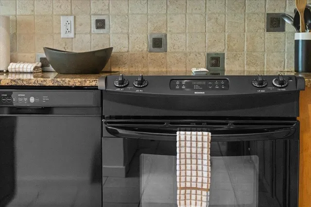 $1,295,000 | 327 Topnotch Drive, Unit 327B, Stowe, VT 05672