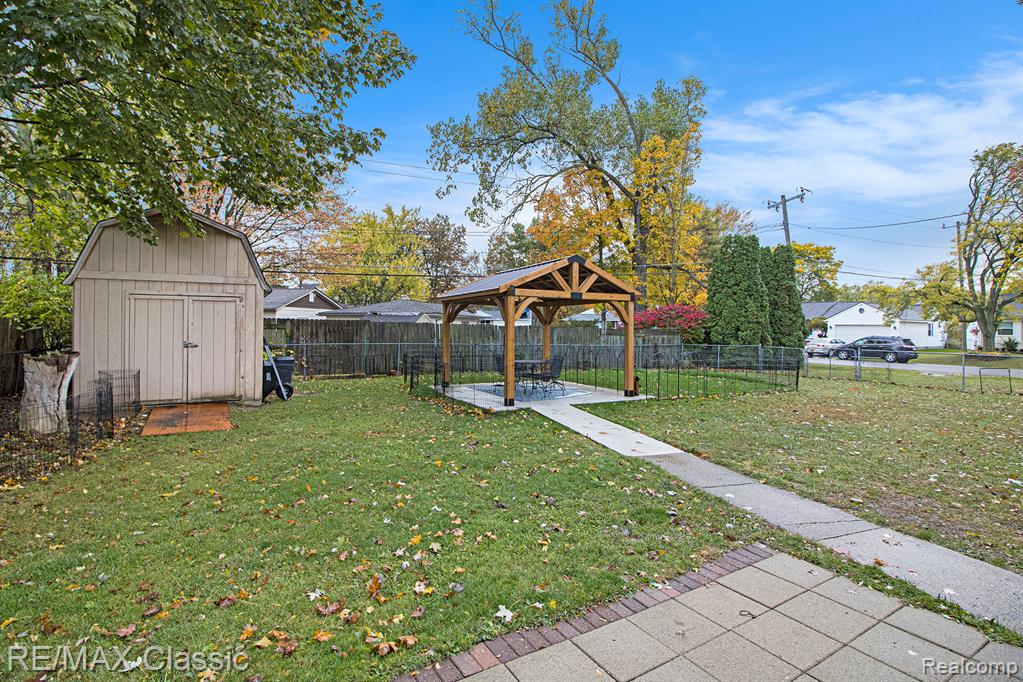 1110 Sigma Road Walled Lake, MI 48390 - Photo 18 of 20 Gallery Image 18