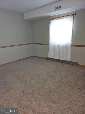 $1,800 | 615 Villa Avenue, Unit B, Front Royal, VA 22630