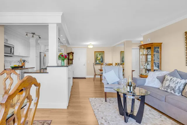 $220,000 | 2625 Park Avenue, Unit 12L, Bridgeport, CT 06604