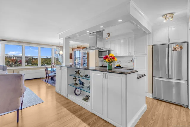 $220,000 | 2625 Park Avenue, Unit 12L, Bridgeport, CT 06604