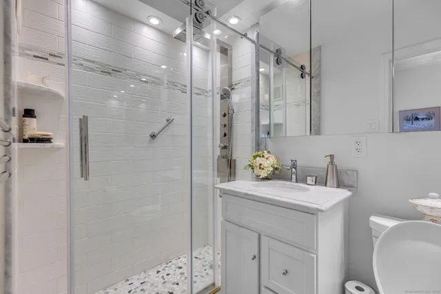 $220,000 | 2625 Park Avenue, Unit 12L, Bridgeport, CT 06604