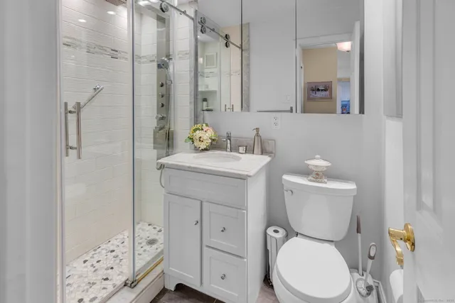 $220,000 | 2625 Park Avenue, Unit 12L, Bridgeport, CT 06604