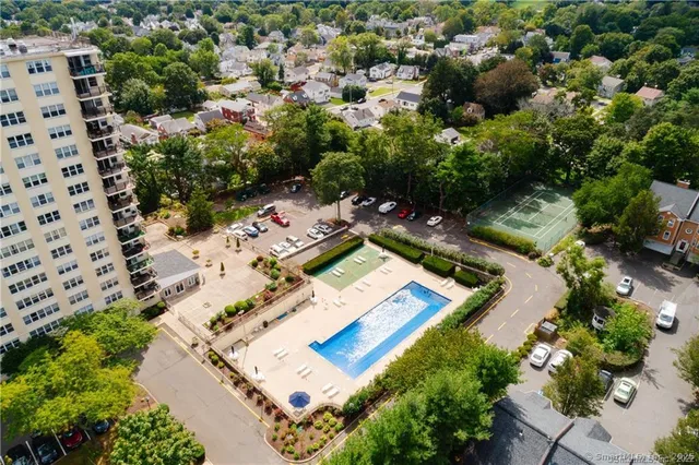 $220,000 | 2625 Park Avenue, Unit 12L, Bridgeport, CT 06604