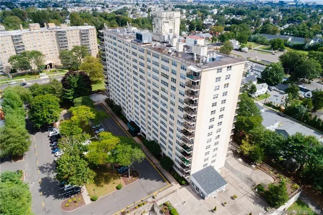 $220,000 | 2625 Park Avenue, Unit 12L, Bridgeport, CT 06604