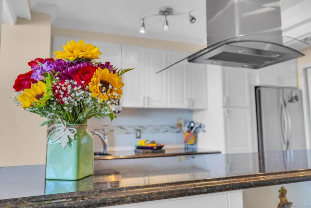 $220,000 | 2625 Park Avenue, Unit 12L, Bridgeport, CT 06604